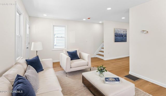 17 Henry Street, Freehold, NJ 07728