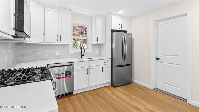 17 Henry Street, Freehold, NJ 07728