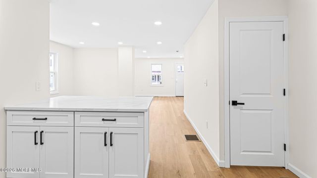 17 Henry Street, Freehold, NJ 07728