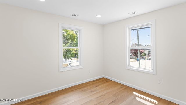 17 Henry Street, Freehold, NJ 07728