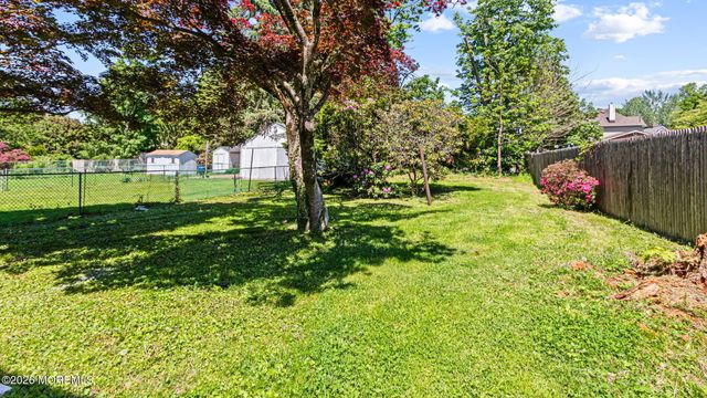 17 Henry Street, Freehold, NJ 07728