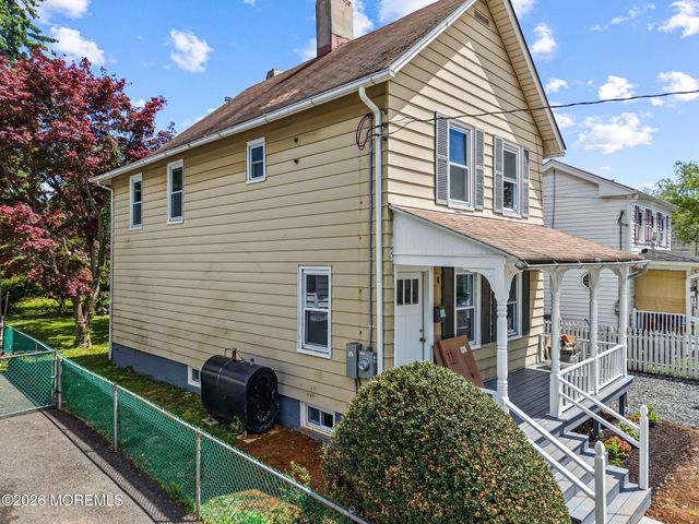 17 Henry Street, Freehold, NJ 07728