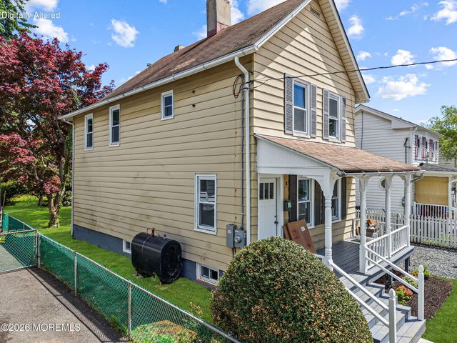 17 Henry Street, Freehold, NJ 07728