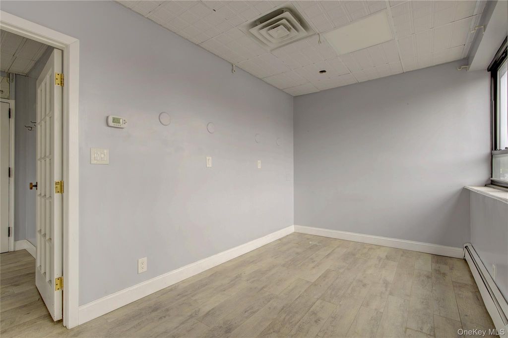 100 W Park Avenue 201, Long Beach, NY 11561 — photo 4