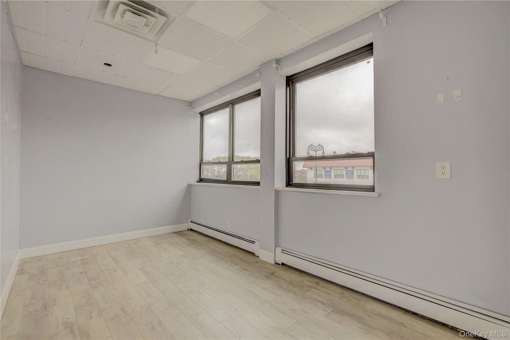 100 W Park Avenue 201, Long Beach, NY 11561 — photo 5
