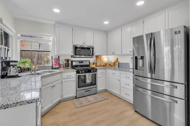 846 Cedar Canyon Cir, Galt, CA 95632