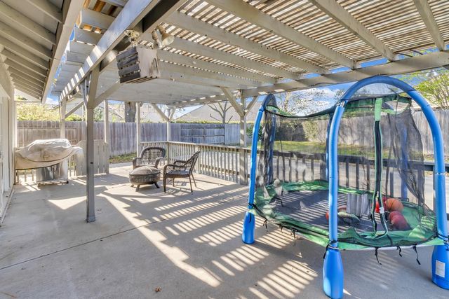 846 Cedar Canyon Cir, Galt, CA 95632