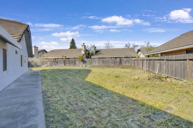 846 Cedar Canyon Cir, Galt, CA 95632