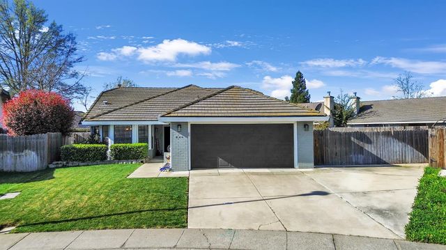 846 Cedar Canyon Cir, Galt, CA 95632