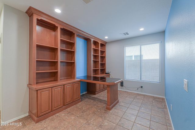 35930 W CATALONIA Drive, Maricopa, AZ 85138