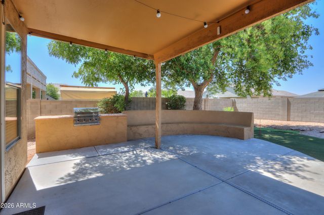 35930 W CATALONIA Drive, Maricopa, AZ 85138