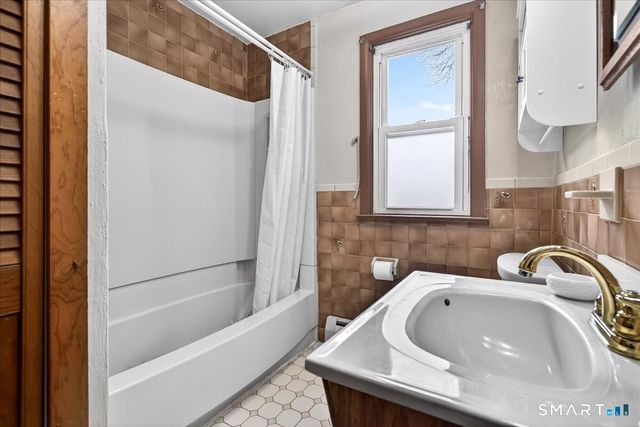 46 Central Avenue, West Haven, CT 06516