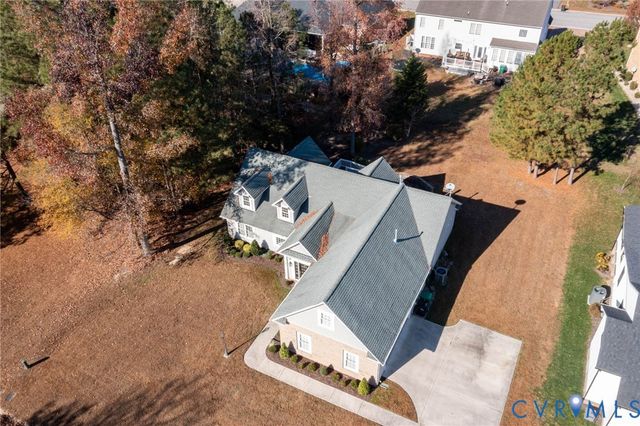 102 Creek Point Ct, Colonial Heights, VA 23834