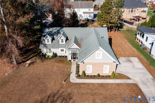 102 Creek Point Ct, Colonial Heights, VA 23834