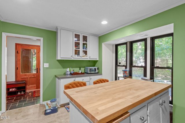 5421 Hideaway Drive, Chapel Hill, NC 27516