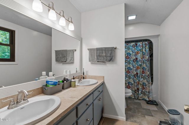 5421 Hideaway Drive, Chapel Hill, NC 27516