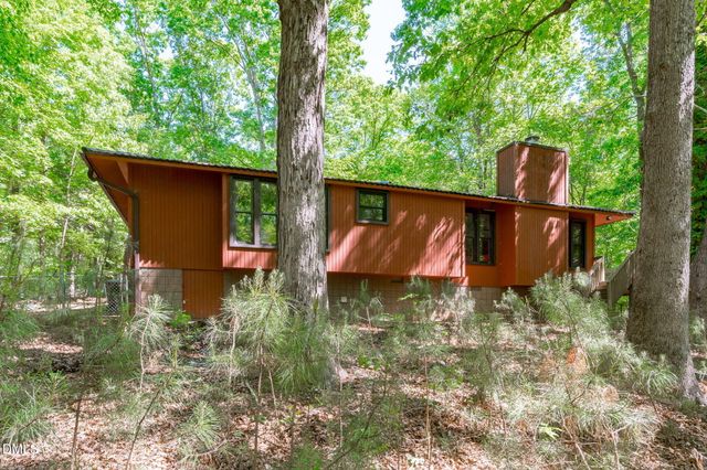 5421 Hideaway Drive, Chapel Hill, NC 27516