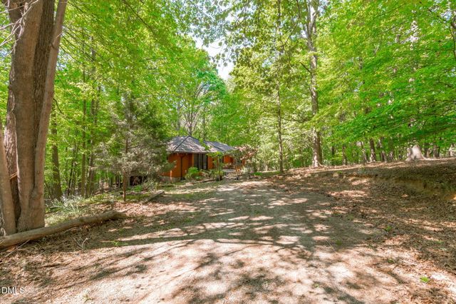 5421 Hideaway Drive, Chapel Hill, NC 27516