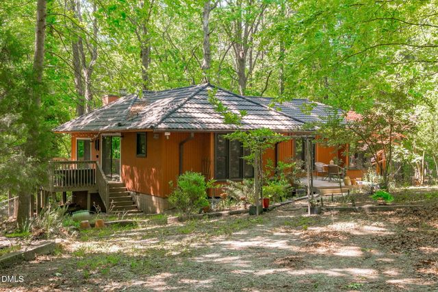 5421 Hideaway Drive, Chapel Hill, NC 27516