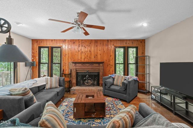 5421 Hideaway Drive, Chapel Hill, NC 27516
