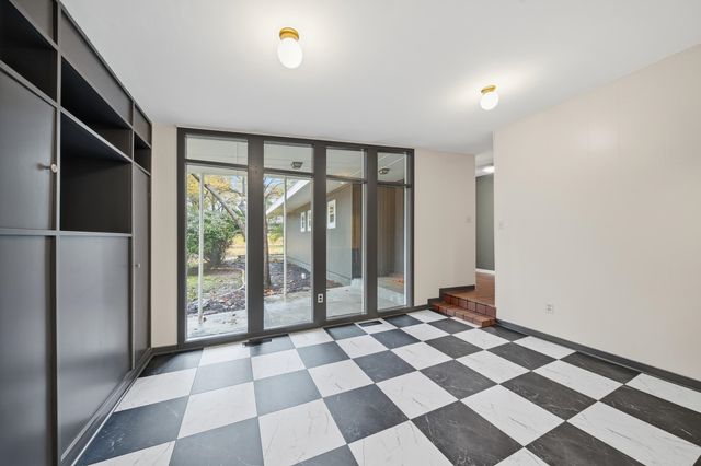 2534 ELMORE PARK RD, Bartlett, TN 38134