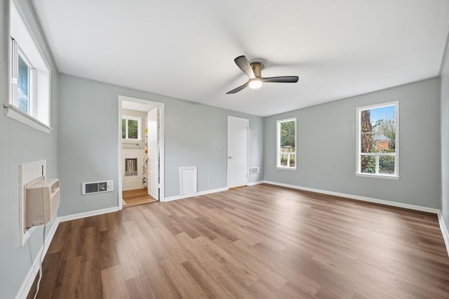 2534 ELMORE PARK RD, Bartlett, TN 38134