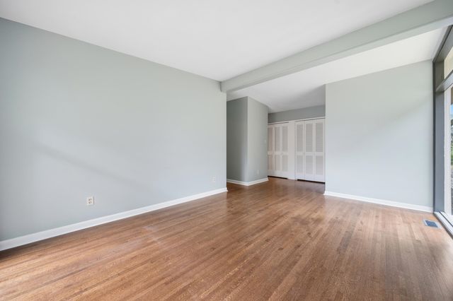 2534 ELMORE PARK RD, Bartlett, TN 38134