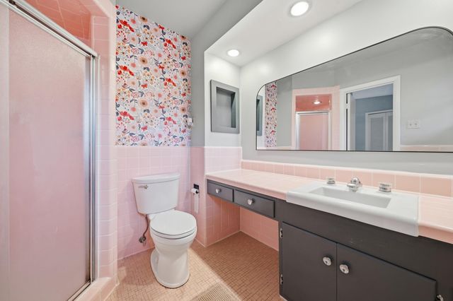 2534 ELMORE PARK RD, Bartlett, TN 38134