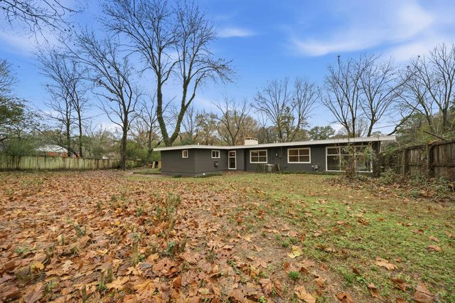 2534 ELMORE PARK RD, Bartlett, TN 38134