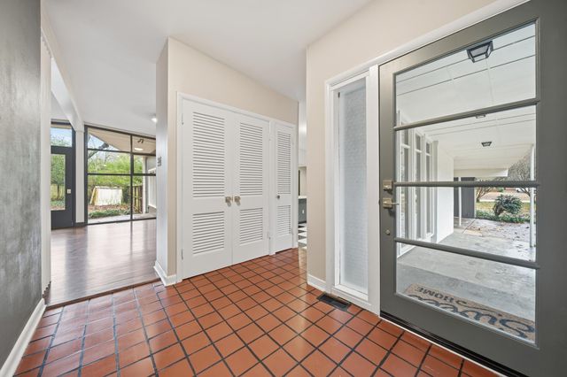 2534 ELMORE PARK RD, Bartlett, TN 38134