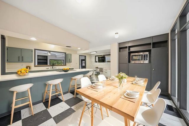 2534 ELMORE PARK RD, Bartlett, TN 38134