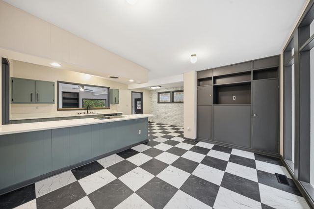 2534 ELMORE PARK RD, Bartlett, TN 38134