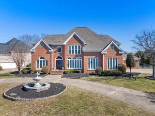6401 Beacon Pointe Circle, Hixson, TN 37343