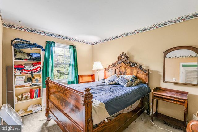 7228 EVANSTON RD, Springfield, VA 22150