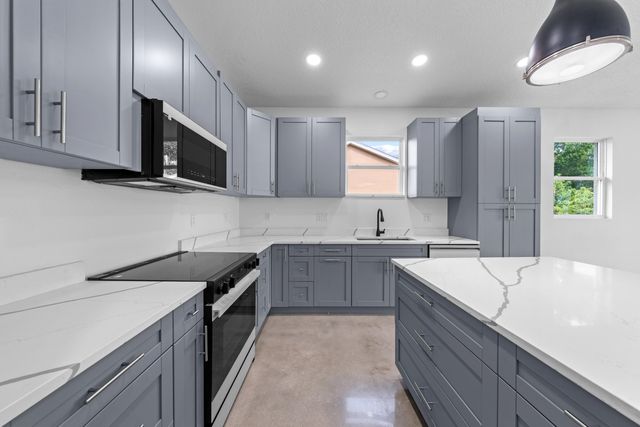 6904 Salerno Road, Fort Pierce, FL 34951