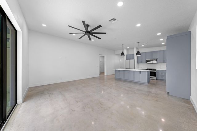 6904 Salerno Road, Fort Pierce, FL 34951