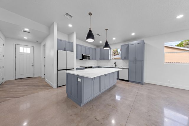 6904 Salerno Road, Fort Pierce, FL 34951
