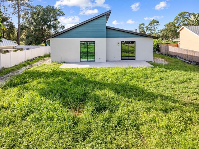 6904 Salerno Road, Fort Pierce, FL 34951