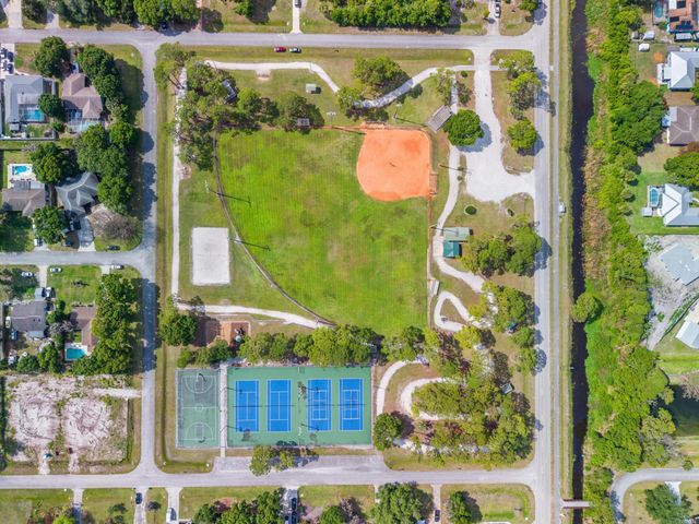 6904 Salerno Road, Fort Pierce, FL 34951