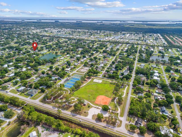 6904 Salerno Road, Fort Pierce, FL 34951