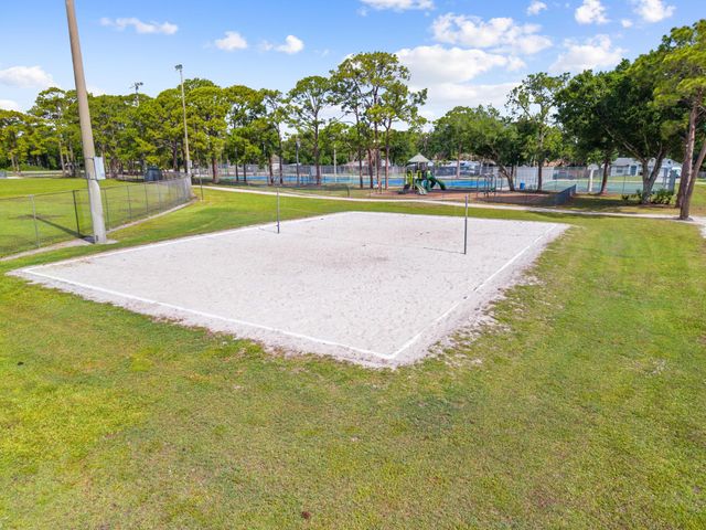 6904 Salerno Road, Fort Pierce, FL 34951