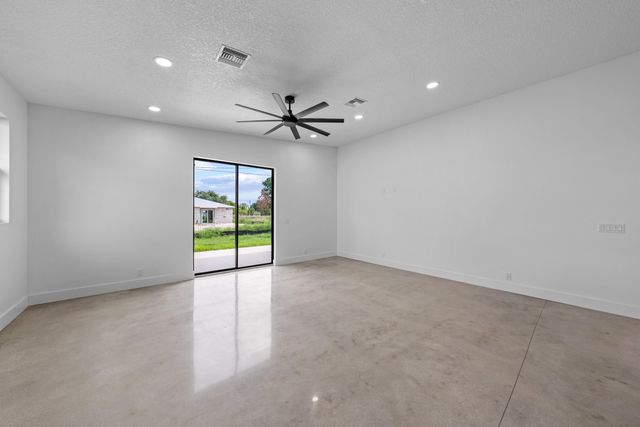 6904 Salerno Road, Fort Pierce, FL 34951