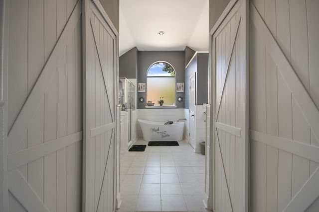 101 Boulder Creek Drive, Desoto, TX 75115