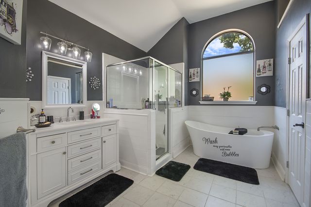 101 Boulder Creek Drive, Desoto, TX 75115