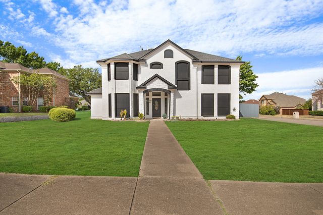101 Boulder Creek Drive, Desoto, TX 75115