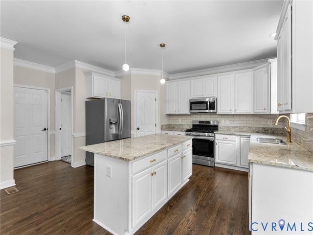 5017 Sadler Glen Pl, Glen Allen, VA 23060