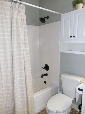 2071 E 53rd, Muskogee, OK 74403