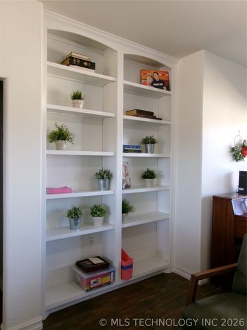 2071 E 53rd, Muskogee, OK 74403