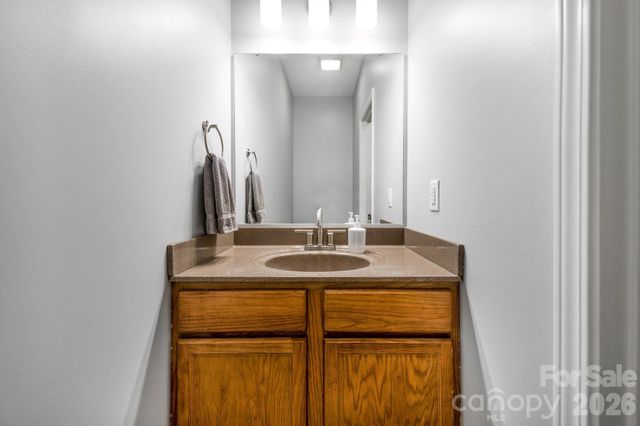 19 Oakcrest Place, Asheville, NC 28806