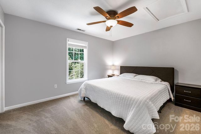 19 Oakcrest Place, Asheville, NC 28806